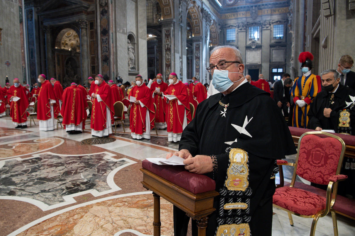 Il Luogotenente di Gran Maestro e il Gran Commendatore alla Messa del Papa per San Pietro e Paolo