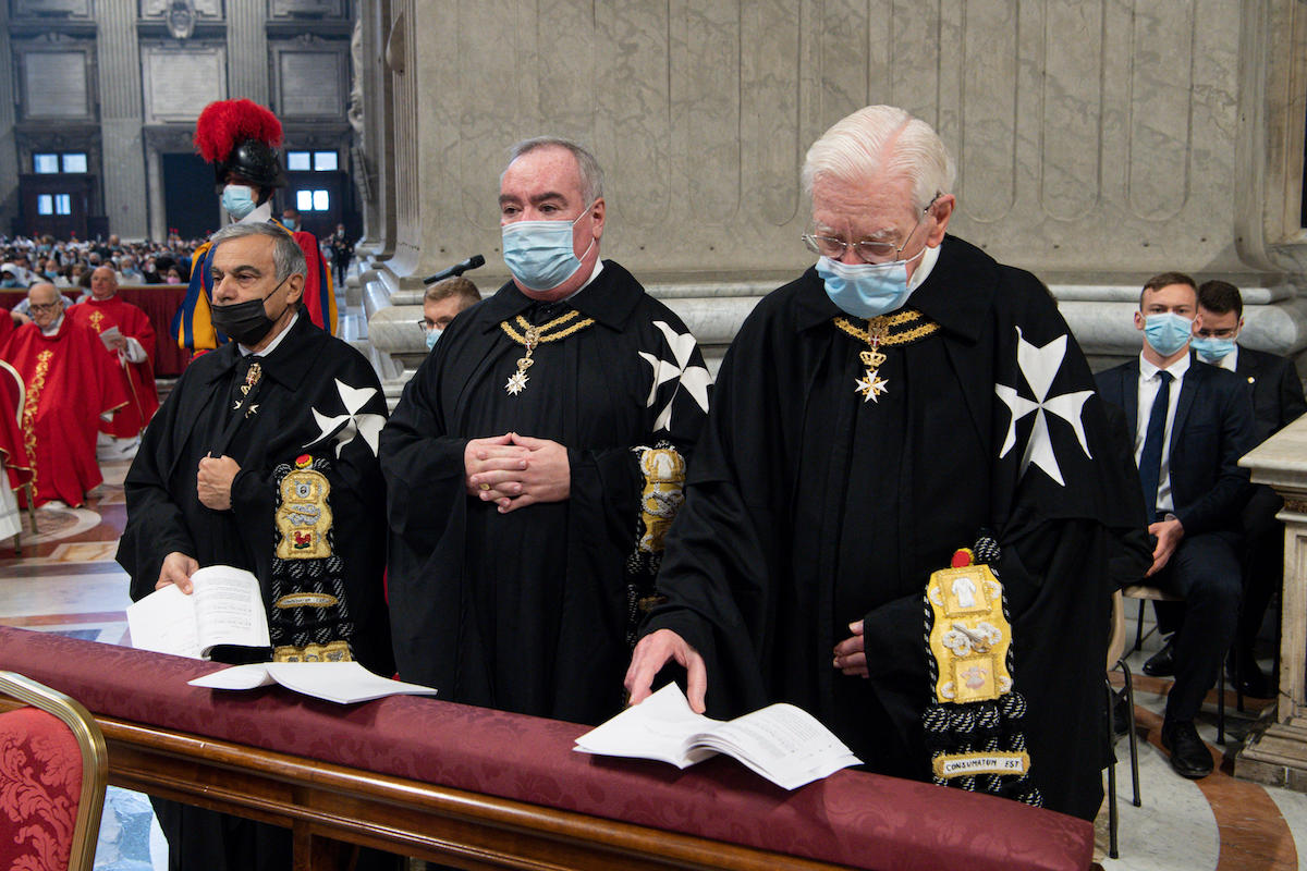 Lieutenant of the Grand Master and Grand Commander  present at the Pope’s Mass for Saints Peter and Paul