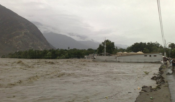 Pakistan: hundreds affected by the torrential rains and flooding