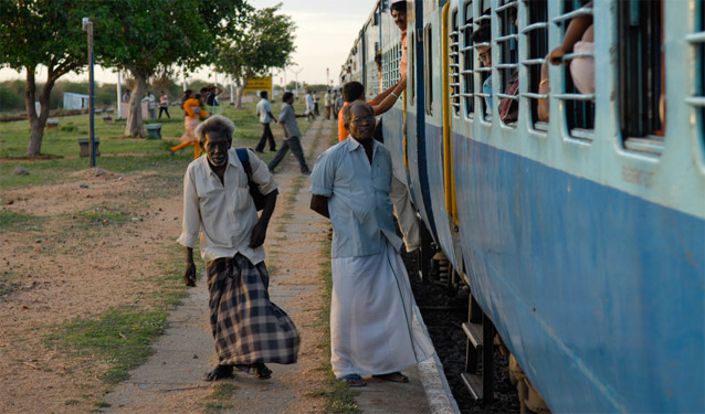 World AIDS day: in India HIV is fought on the trains