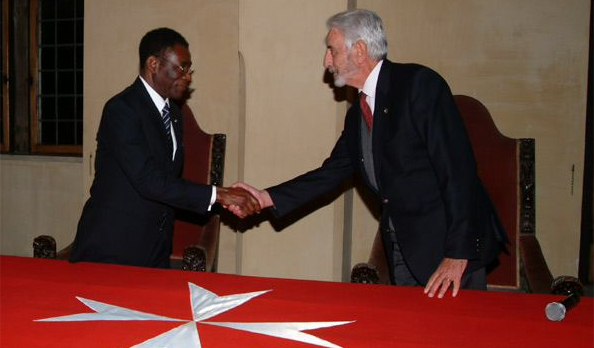 Äquatorial-Guinea vertraut der kompetenz der italienischen assoziation des Ordens