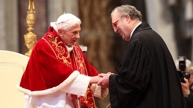 El Papa Benedicto XVI, ante los miembros de la Orden: “Vuestra preciosa obra es el testimonio vivo del amor evangélico”