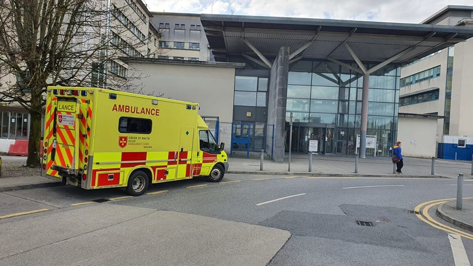El cuerpo de ambulancias irlandés de la Orden de Malta coopera estrechamente con el programa nacional de respuesta a la pandemia de covid-19