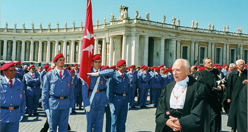 2000 Knights of Malta in St. Peter’s for the nine centuries of life of the Order