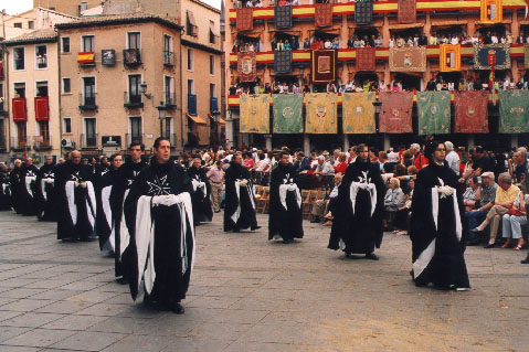 The Order of Malta present in the corpus christi procession in Toledo