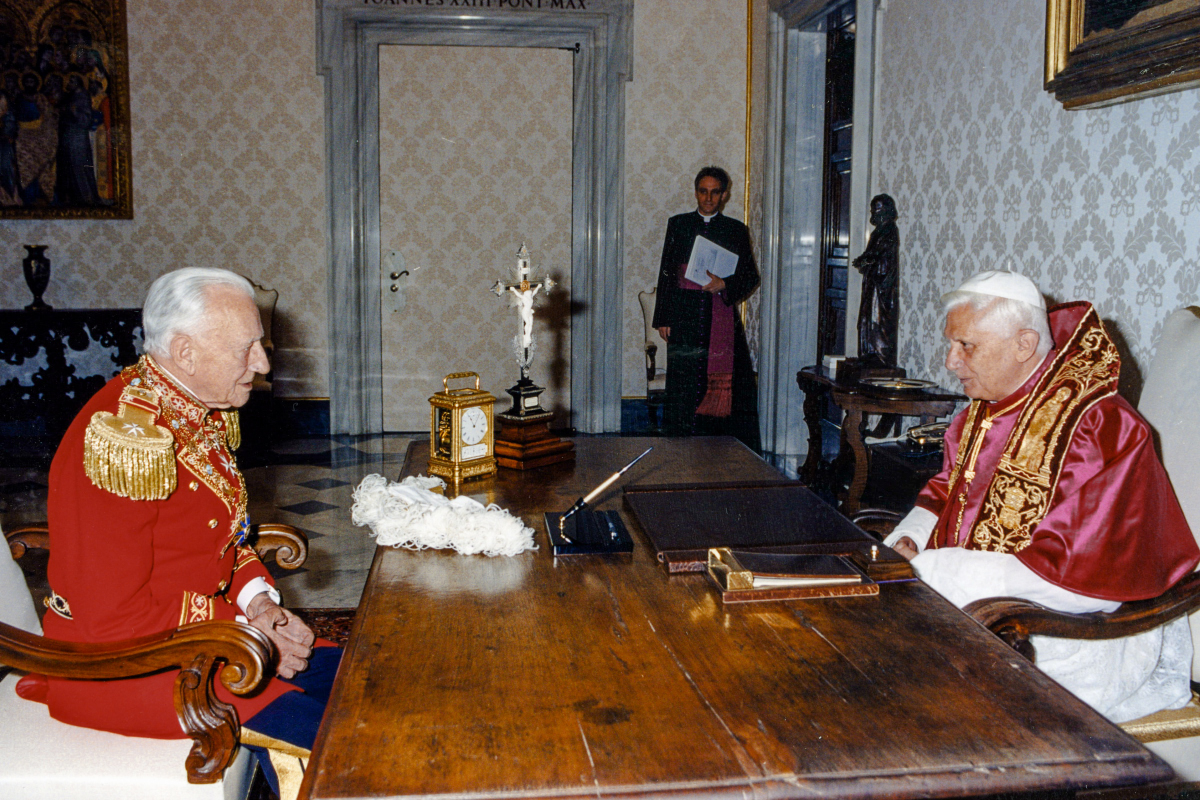 Benedikt XVI empfängt den Grossmeister des Ordens im Vatikan