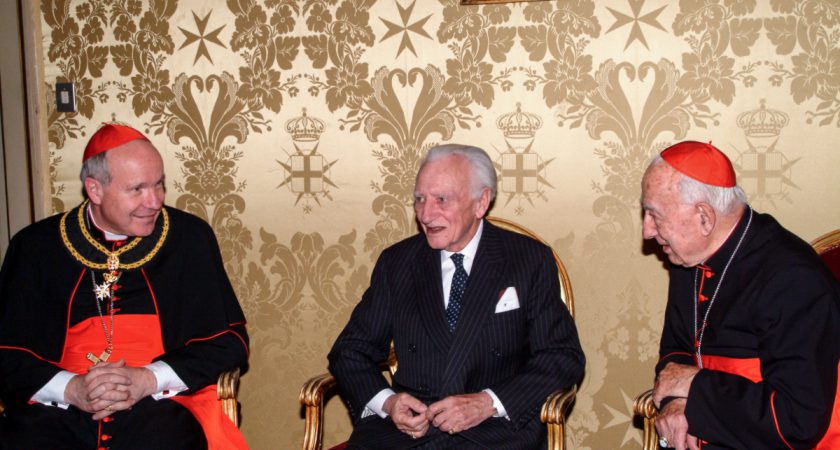 El Cardenal Schönborn, recibido en la Orden