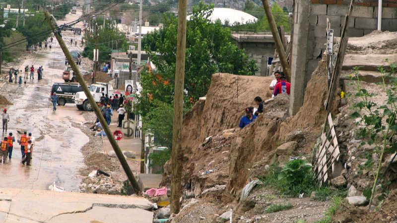 Floods in Mexico: the Order’s relief action airlifted in by helicopter