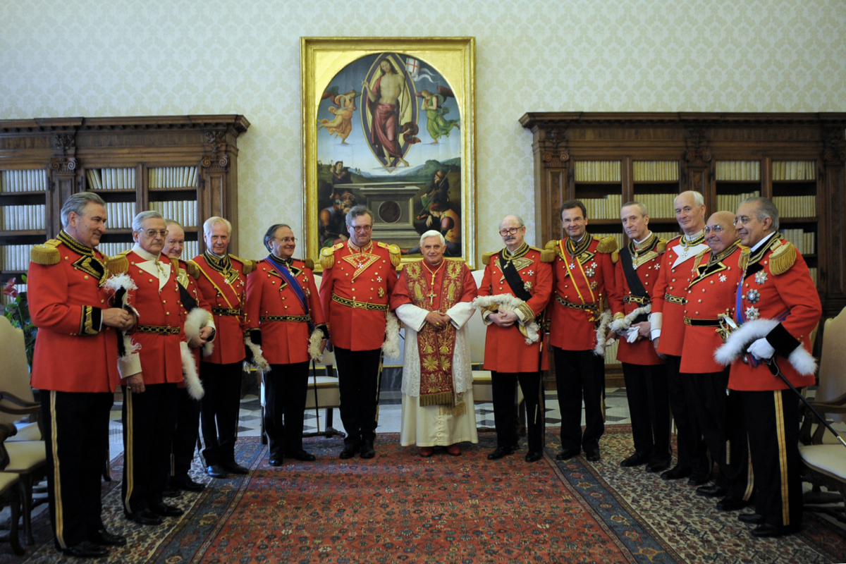 Der Grossmeister bei seiner Heiligkeit Benedikt XVI. Im Vatikan
