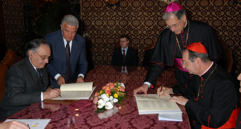 El Vaticano y la Orden de Malta firman un convenio