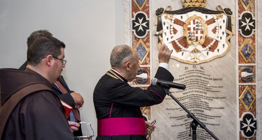 Le Grand Maître inaugure a Malte le monument a Fra’ Andrew Bertie