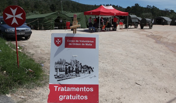 Assistance aux pèlerins sur le chemin de Fatima, au Portugal