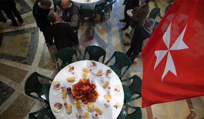 Weihnachtsessen für die Bedürftigen von Rom