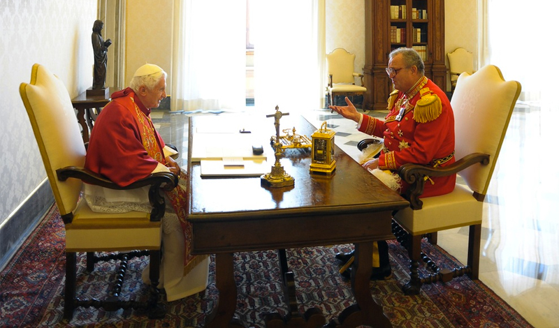 Benedikt XVI empfängt den Grossmeister in audienz