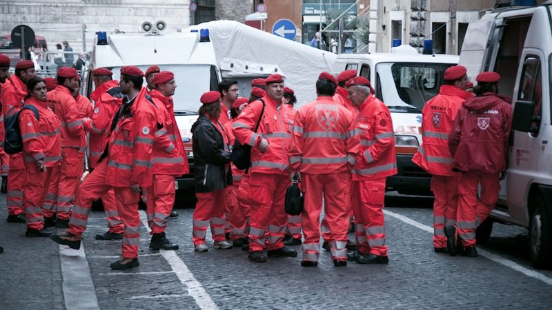 Heiligsprechung von Johannes XXIII und Johannes Paul II: die Ehrenamtlichen helfer des Malteserordens im einsatz