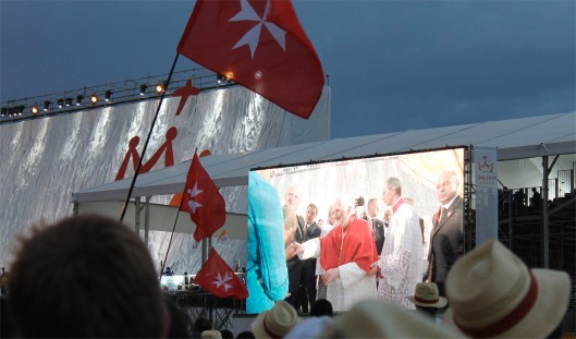 Voluntarios de la Orden de Malta, en Madrid durante la Jornada Mundial de la Juventud