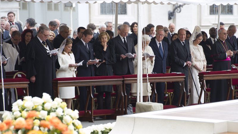 Canonisation de Jean-Paul II et de Jean XXIII : le Grand Maître participe aux célébrations