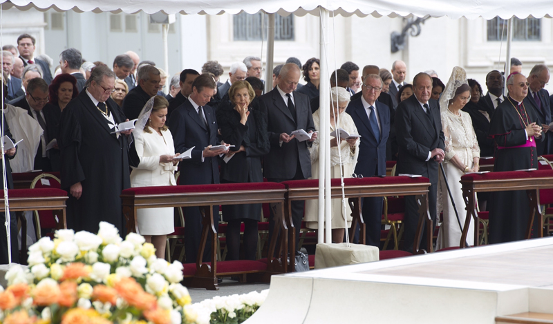 Canonización de Juan Pablo II y Juan XXIII: el Gran Maestre participa en las celebraciones