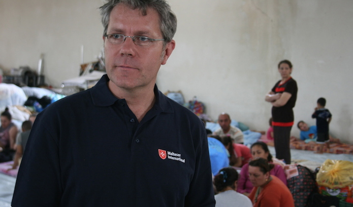 Iraq crisis: Order of Malta delivers container clinic and medical aid to camps