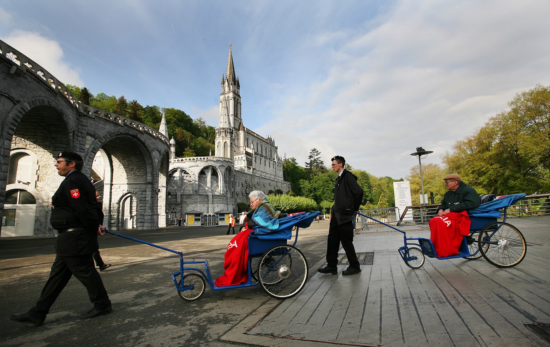 Coronavirus, annullato il 62° Pellegrinaggio a Lourdes e tutte le conferenze internazionali