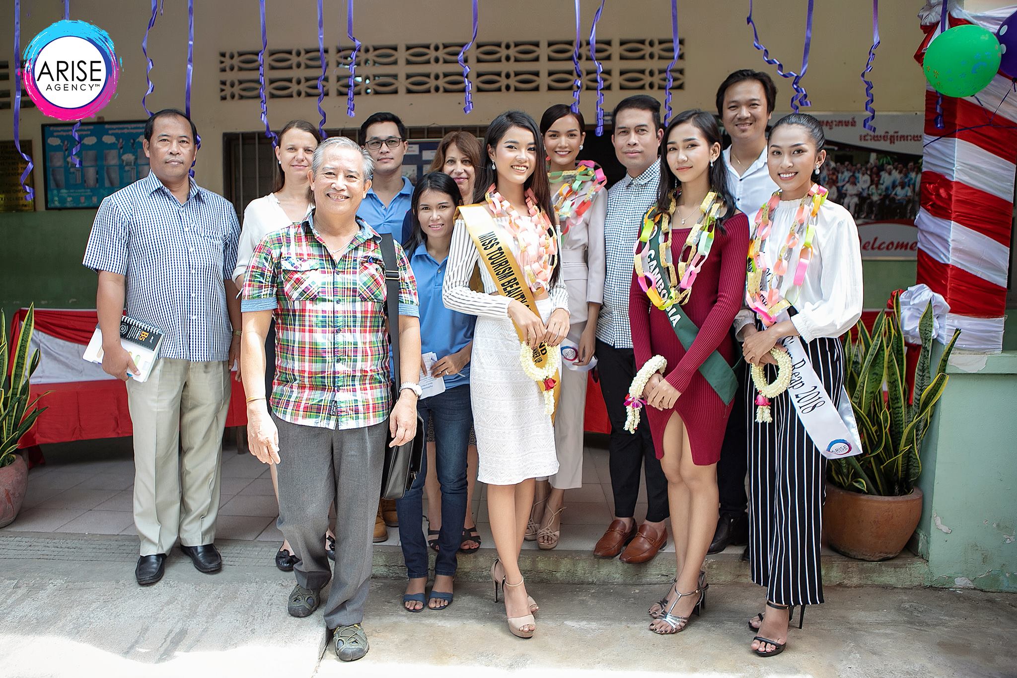 Campagna di sensibilizzazione sulla Lebbra. Anche le Miss Cambogia scendono in campo