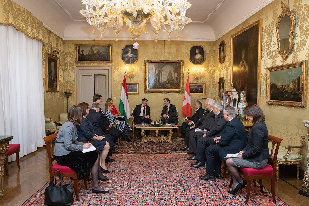 Empfang für den Präsidenten der Republik Ungarn im Großmagisterium: “Die Tätigkeiten des Malteserordens haben großen Einfluss auf unser Land“.