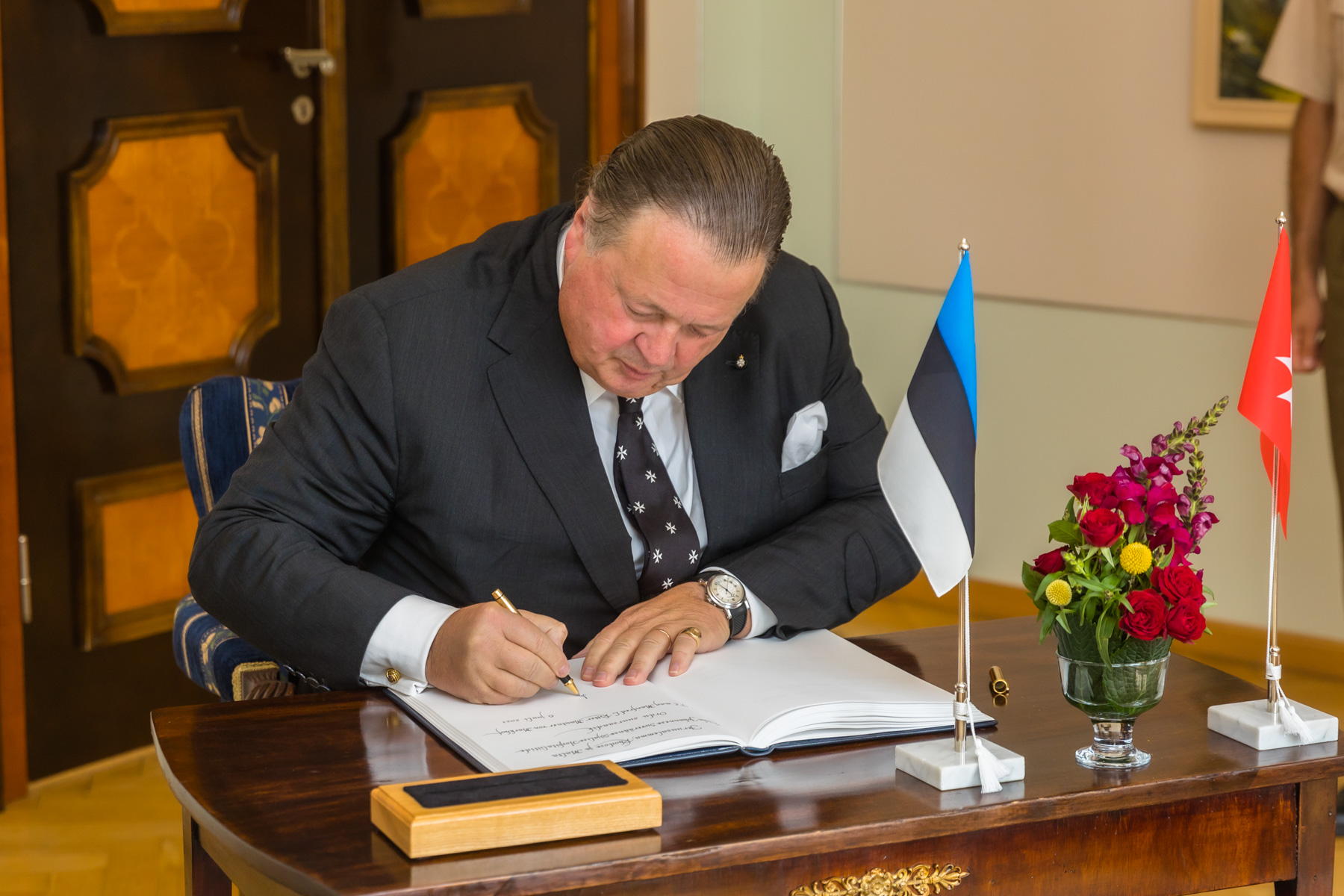 The Ambassador of the Sovereign Order of Malta to Estonia presents his letters of credence