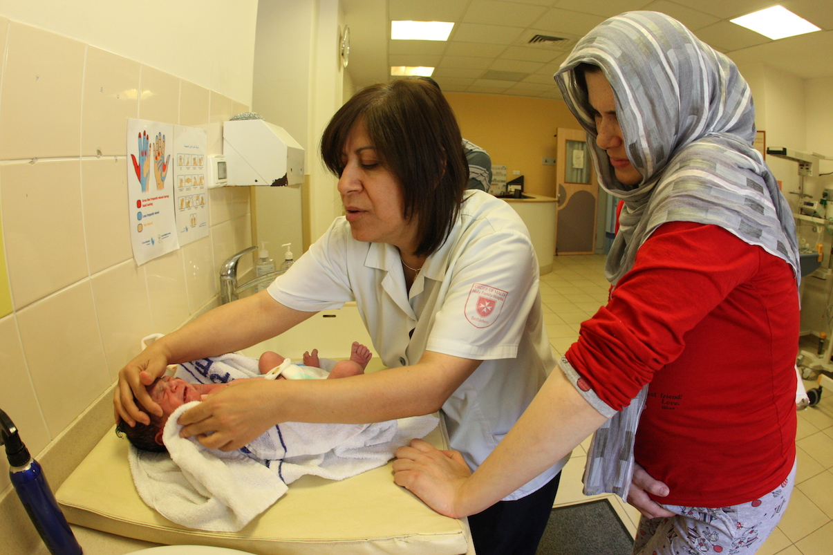 Covid-19, l’Hôpital de la Sainte Famille à Bethléem travaille plus dur qu’avant et a besoin d’aide