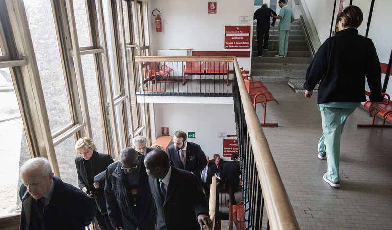 Diplomatici in visita all’Ospedale San Giovanni Battista a Roma