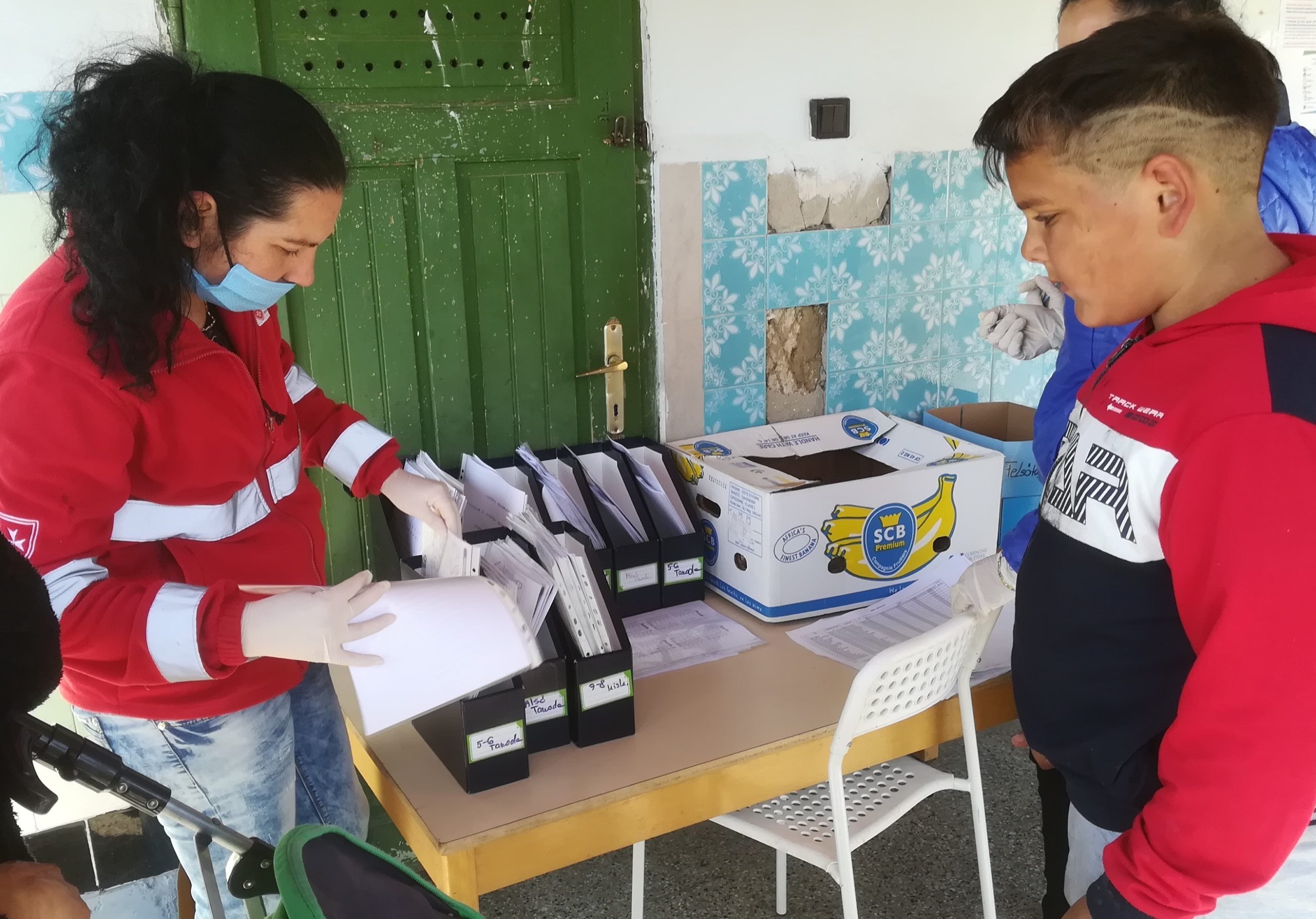 Covid-19: se refuerza la atención a los niños romaníes en Hungría