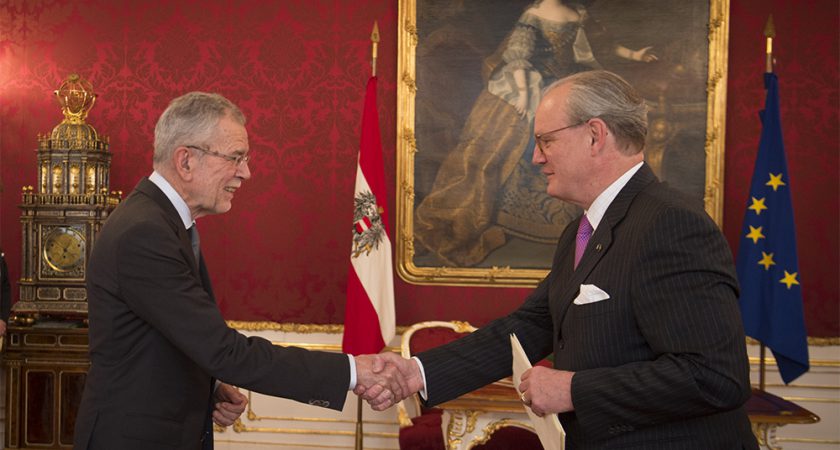 Sebastian Prinz von Schoenaich-Carolath presented his credentials as new Ambassador of the Order of Malta to the Republic of Austria