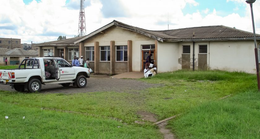 Malteser-International-es Entrega un Laboratorio al Gobierno