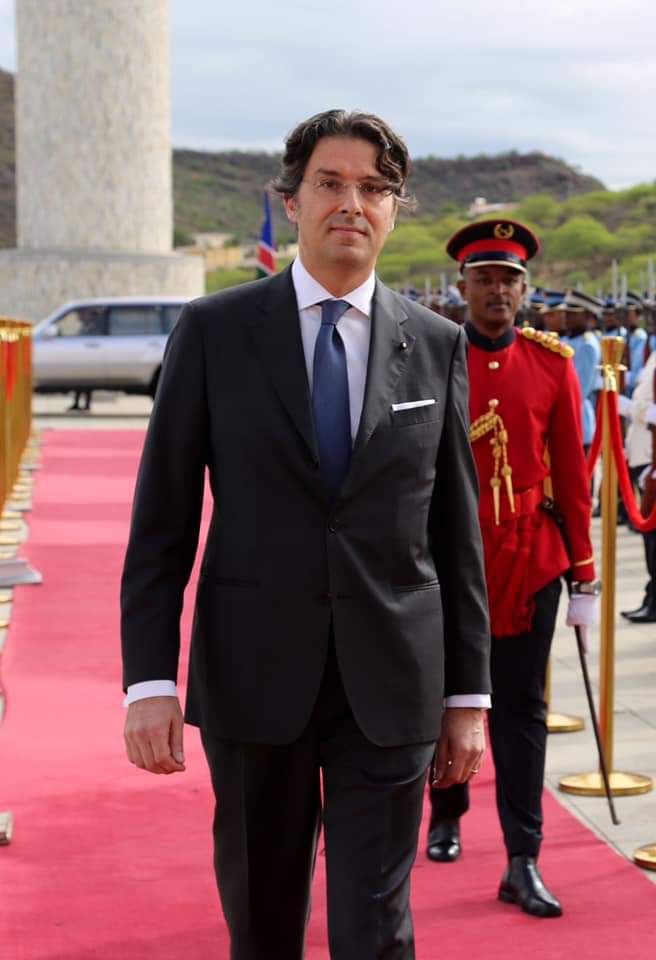 The new Ambassador of the Order of Malta to Namibia presents his letters of credence