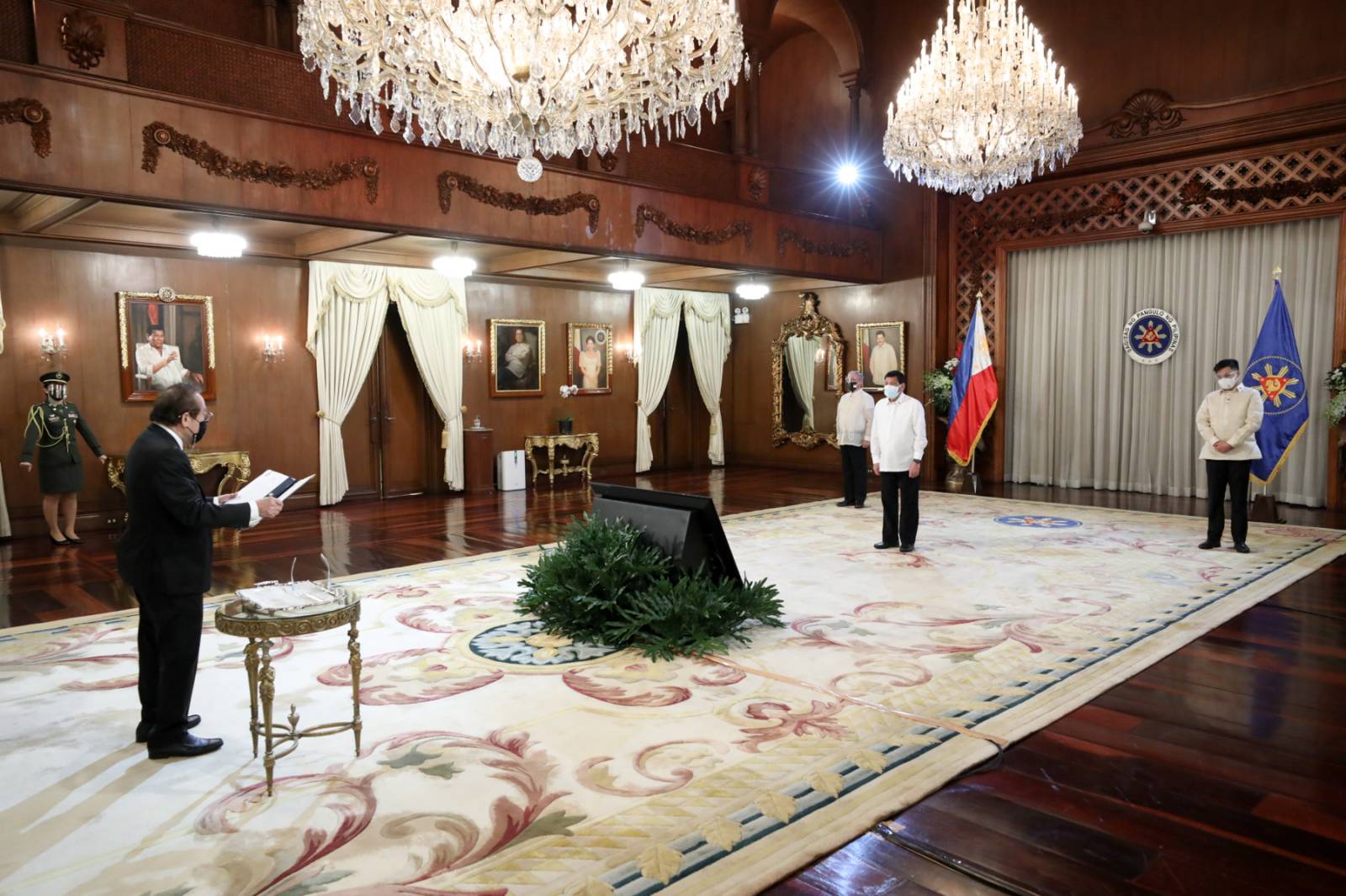 The Ambassador of the Sovereign Order of Malta to the Philippines presents his letters of credence