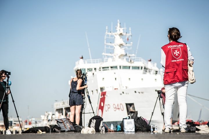 Flüchtlinge auf der Aquarius,  Ärzteteam des Malteserordens auf der Dattilo: „Hoffnung und eine bessere Zukunft vor Augen“