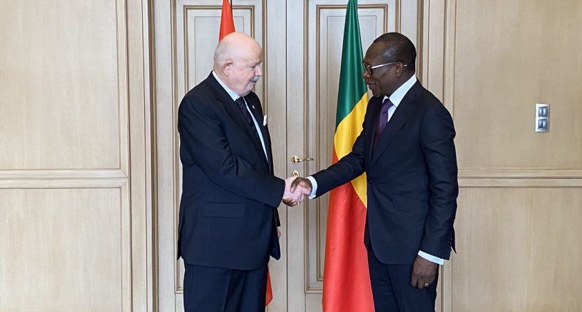 Offizieller Besuch in der Republik Benin. Der Präsident zum Großmeister: Ihr Krankenhaus ist ein wahres Kompetenzzentrum