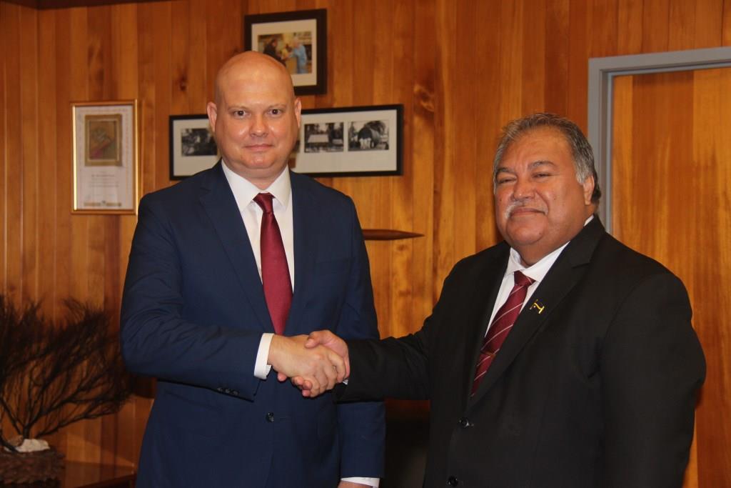 Il primo Ambasciatore del Sovrano Ordine di Malta presso la Repubblica di Nauru presenta le sue lettere credenziali