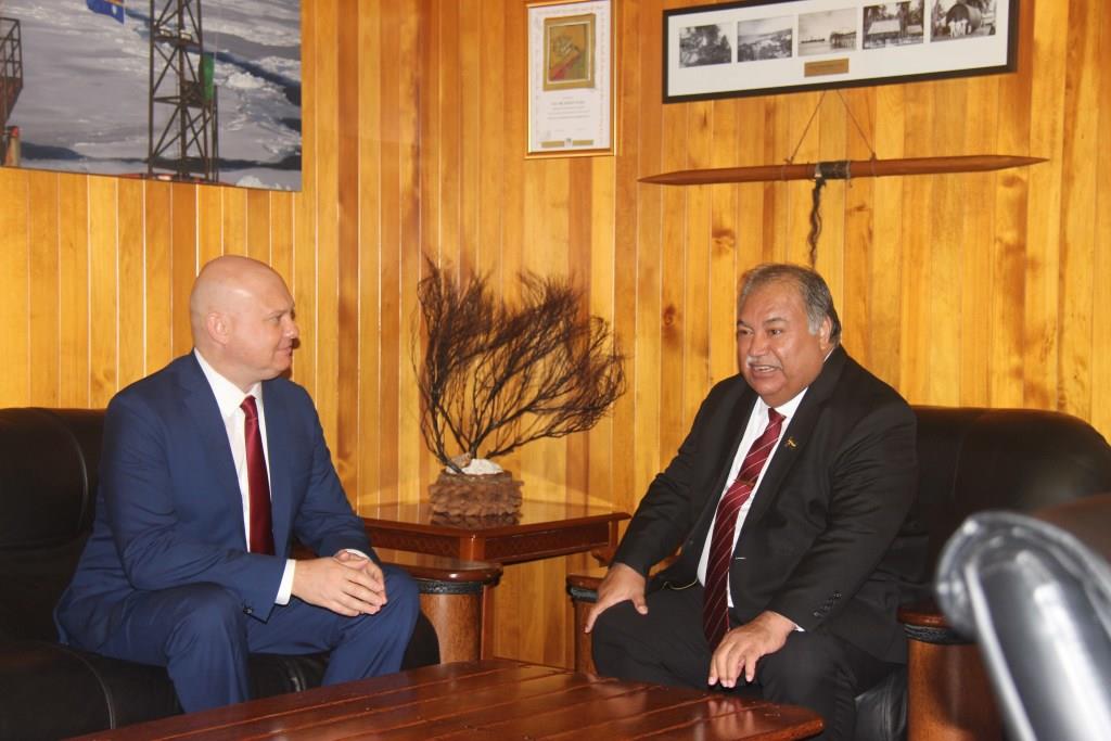 Der Präsident der Republik Nauru nahm das Beglaubigungsschreiben von neuem Botschafter des Souveränen Malteserordens