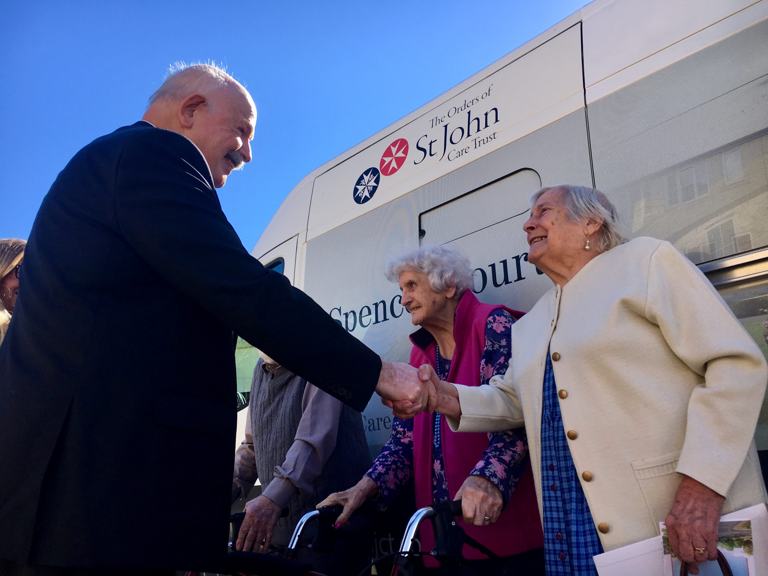 El Gran Maestre inaugura una nueva residencia de ancianos en Inglaterra