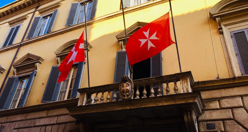 Il cordoglio del Presidente Mattarella: straordinaria generosità e aiuto concreto ai più deboli, anche ai tempi di Covid-19