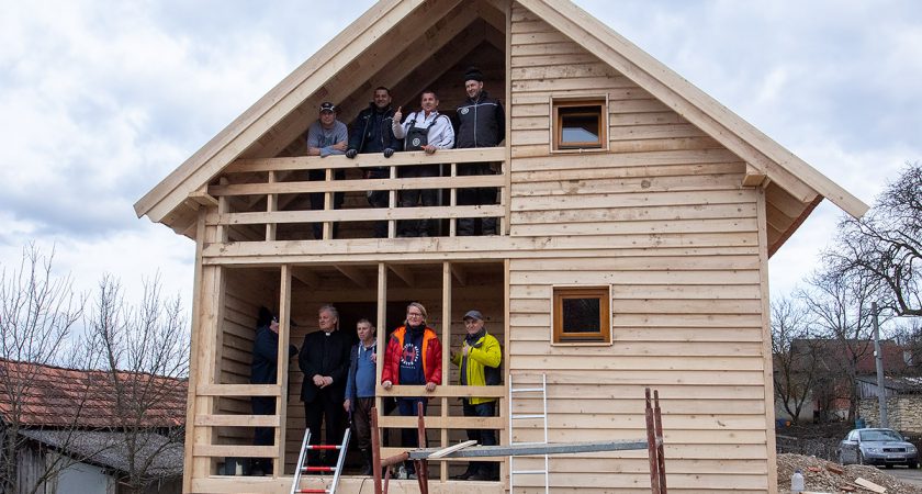 Wooden houses for the earthquake victims in Croatia