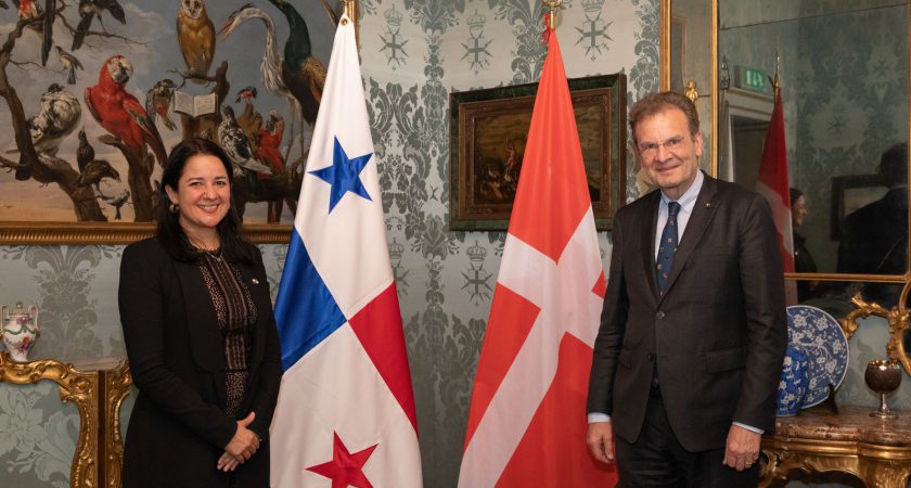 El Gran Canciller recibe a la viceministra de Asuntos Exteriores de Panamá