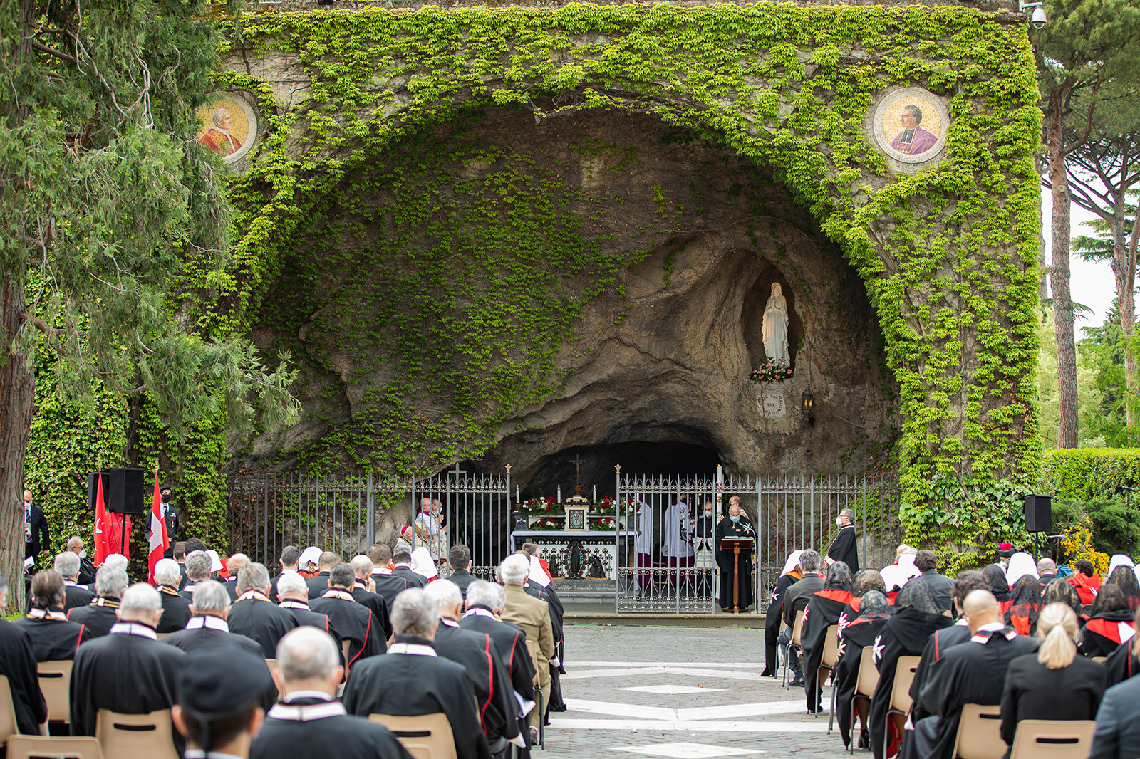 Santa Messa in unione spirituale con la Madonna di Lourdes