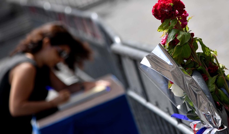 El Gran Maestre envía una carta de condolencias al presidente francés