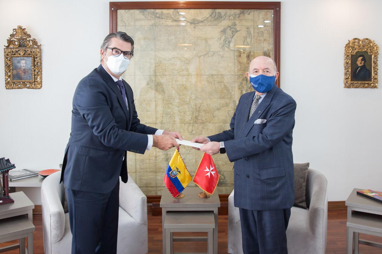 The new Ambassador of the Order of Malta to Ecuador presents his letters of credence
