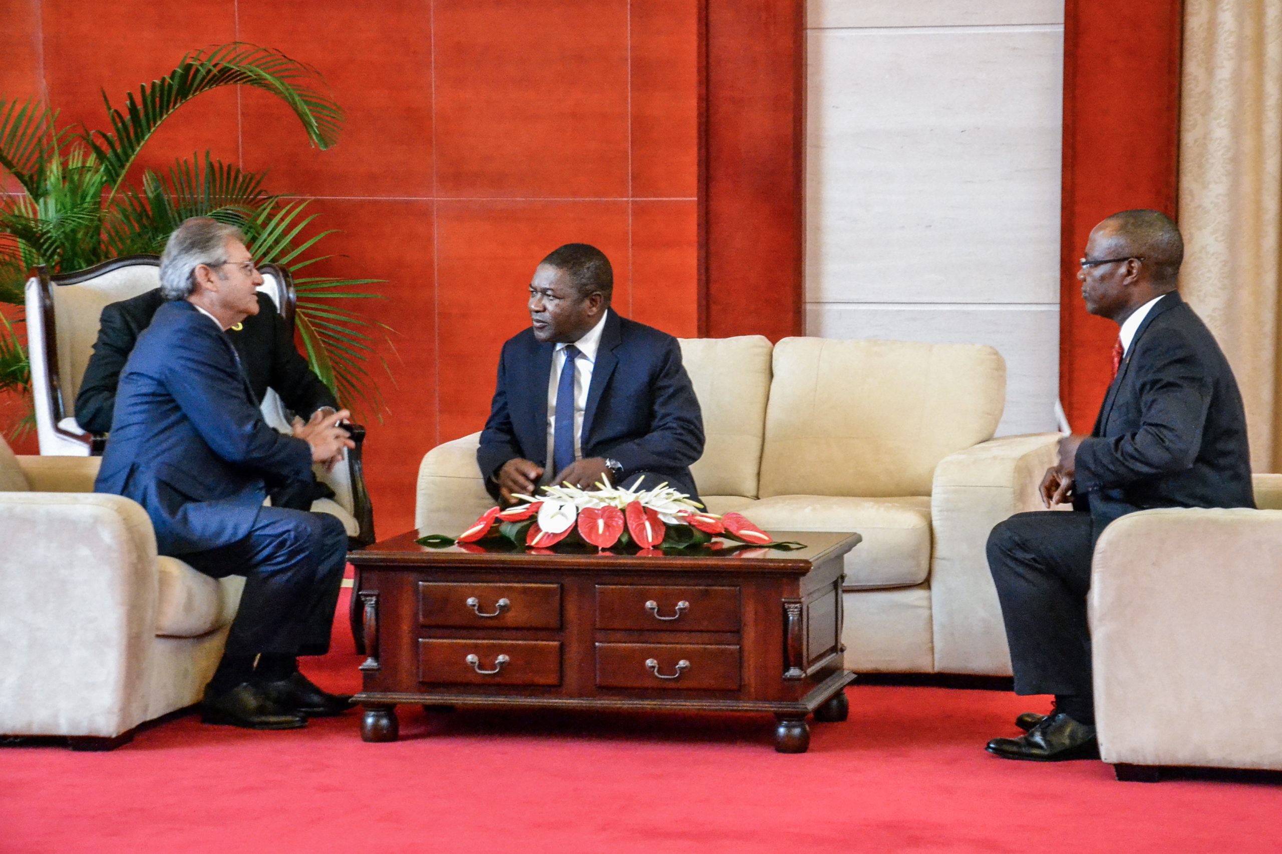 The new Ambassador of the Order of Malta presents his letters of credence to the President of the Republic of Mozambique