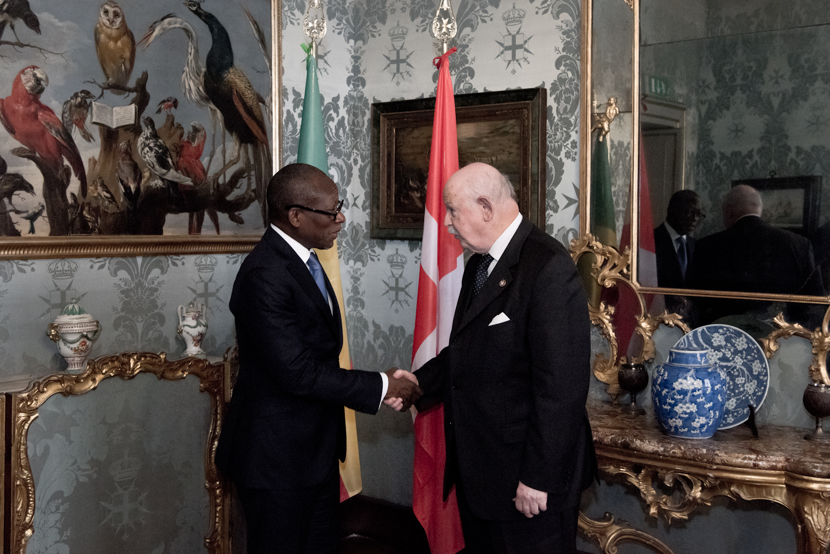 Großmeister empfängt Präsident von Benin zu Staatsbesuch