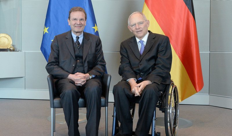 Bundestagspräsident Dr. Wolfgang Schäuble, empfängt den Großkanzler des Souveränen Malteserordens, Albrecht Freiherr von Boeselager, zu einem Gespräch.