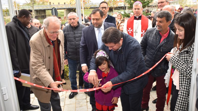 Inauguración de un nuevo centro para las comunidades romaní y egipcia en Albania