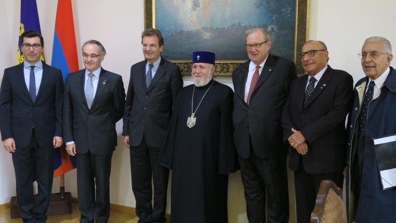 Treffen mit Seiner Heiligkeit Karekin II. in Armenien